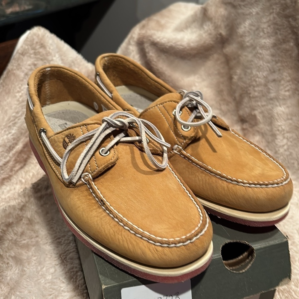 Timberland Classic 2 eye handsewn leather boat shoe size 11.5